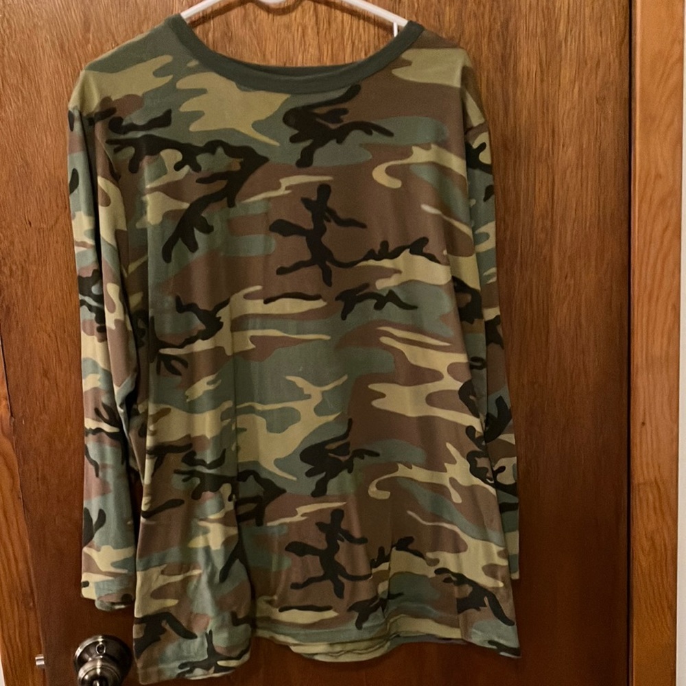 Long sleeved women’s camouflage shirt